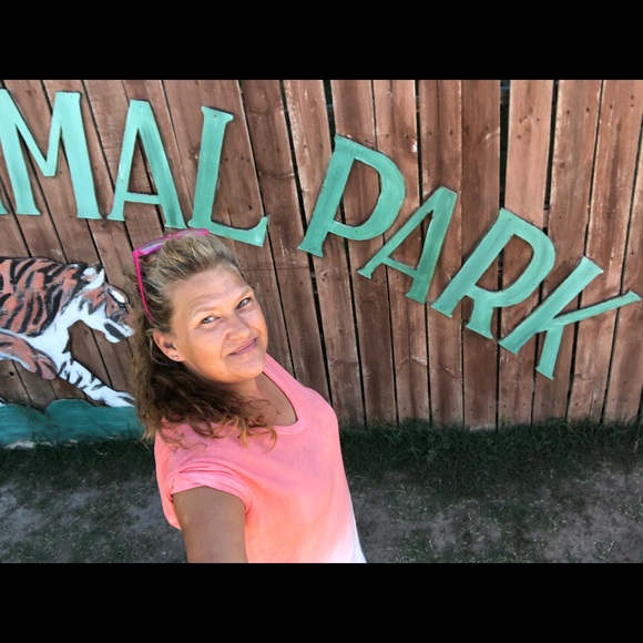 Meet your Posher, Josephine - Picture 3 of 8